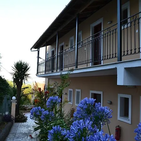 アパートホテル Virginia 3*