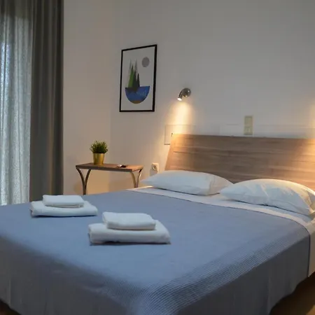 Virginia Aparthotel *
