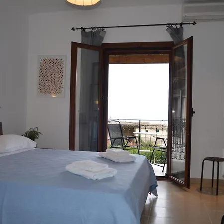 アパートホテル Virginia 3*