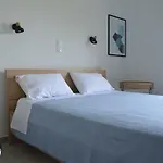 Virginia 3*