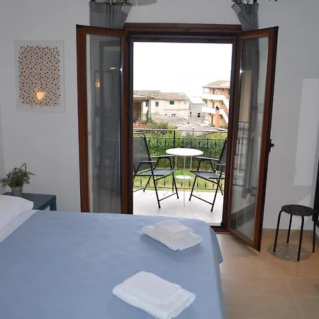 Virginia Hotel de apartamente Benitses (Corfu)